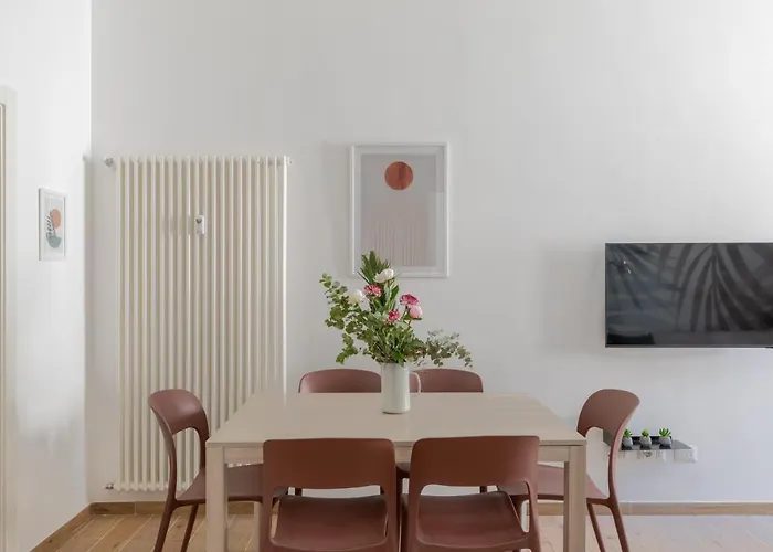 Iflat Colorful And Bright Apartament In Monti